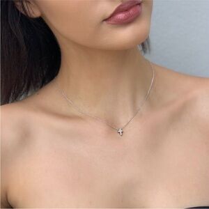 Roberto Coin Baby Cross Necklace
✨✨✨